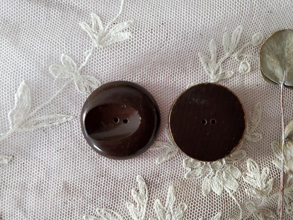フランスヴィンテージ　ほっこり木製ボタン 6個セット 30mm 5枚目の画像