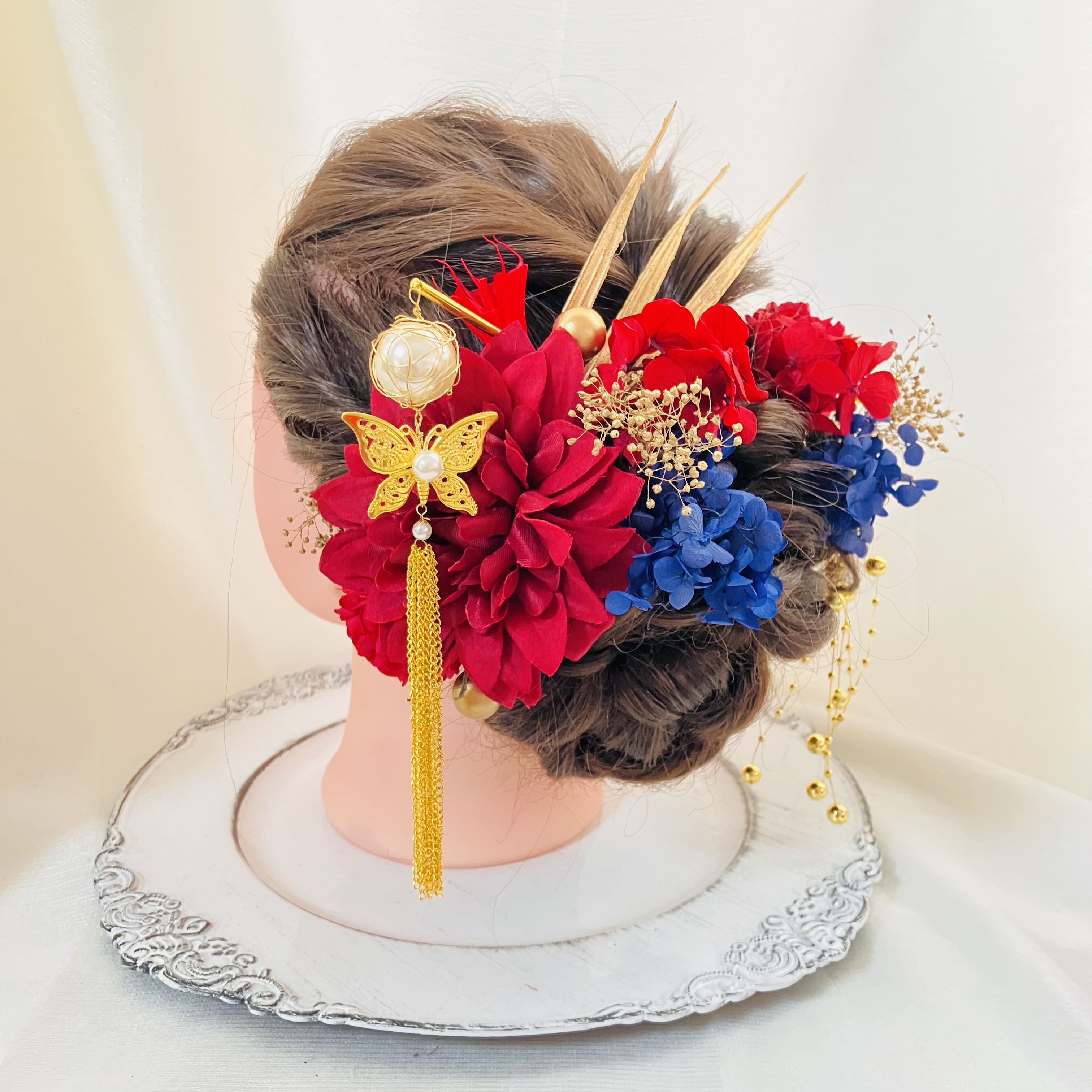 揺れる蝶々パール簪&ダークレッドダリア　プリザーブドフラワー紫陽花レッド&ブルー　結婚式髪飾り　成人式　卒業式　和装　袴