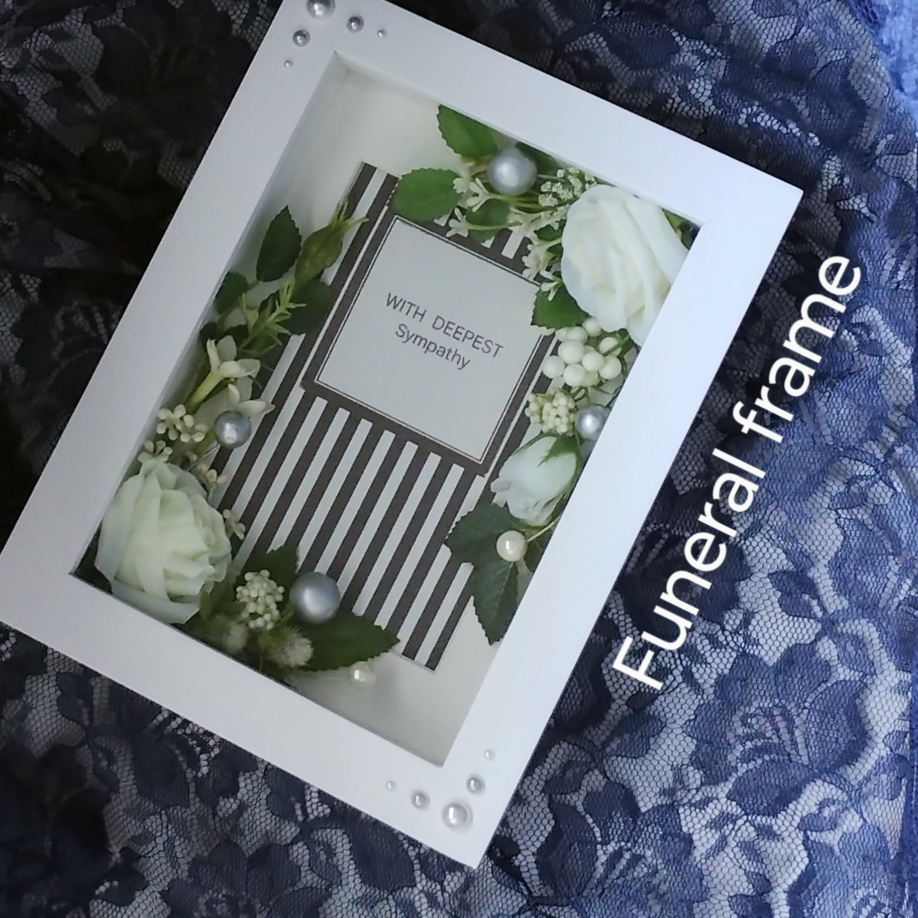 お悔み・虹の橋・フォトフレーム　　　【遺影 花額】No.13 白バラとプバリア　〜一点物〜