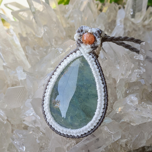 ☆フローライト(ブルーグリーンカラー)・蛍石☆マクラメ編みネックレス