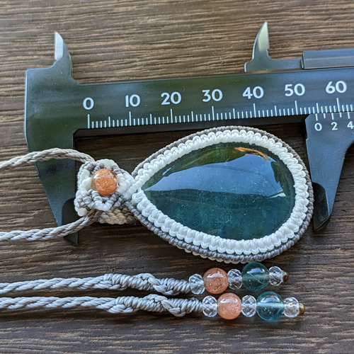 ☆フローライト(ブルーグリーンカラー)・蛍石☆マクラメ編みネックレス