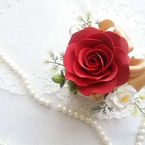 ❁手のひらサイズのミニクレイフラワーアレンジメント【プティ】赤バラ