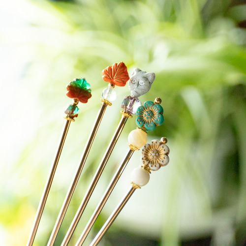 珍しいチェコガラスビーズのかんざし もみじ OR 梅の花 OR 猫 簪 和装
