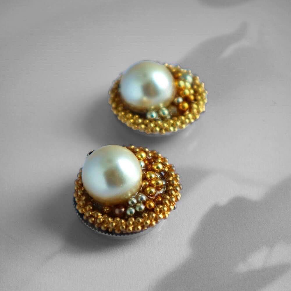 「木漏れ日に泳ぐ真珠」ピアス・イヤリング