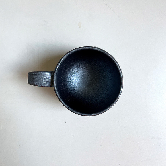 小石原焼 マグカップ カップ 黒 鬼丸豊喜窯 陶器 3枚目の画像