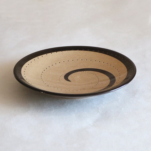小石原燒蛋糕盤，2 種顏色可供選擇，糖果盤，平板，盤子，16 厘米，Uzu Dot，Tobi Plane，Tsurumi Kil 第10張的照片