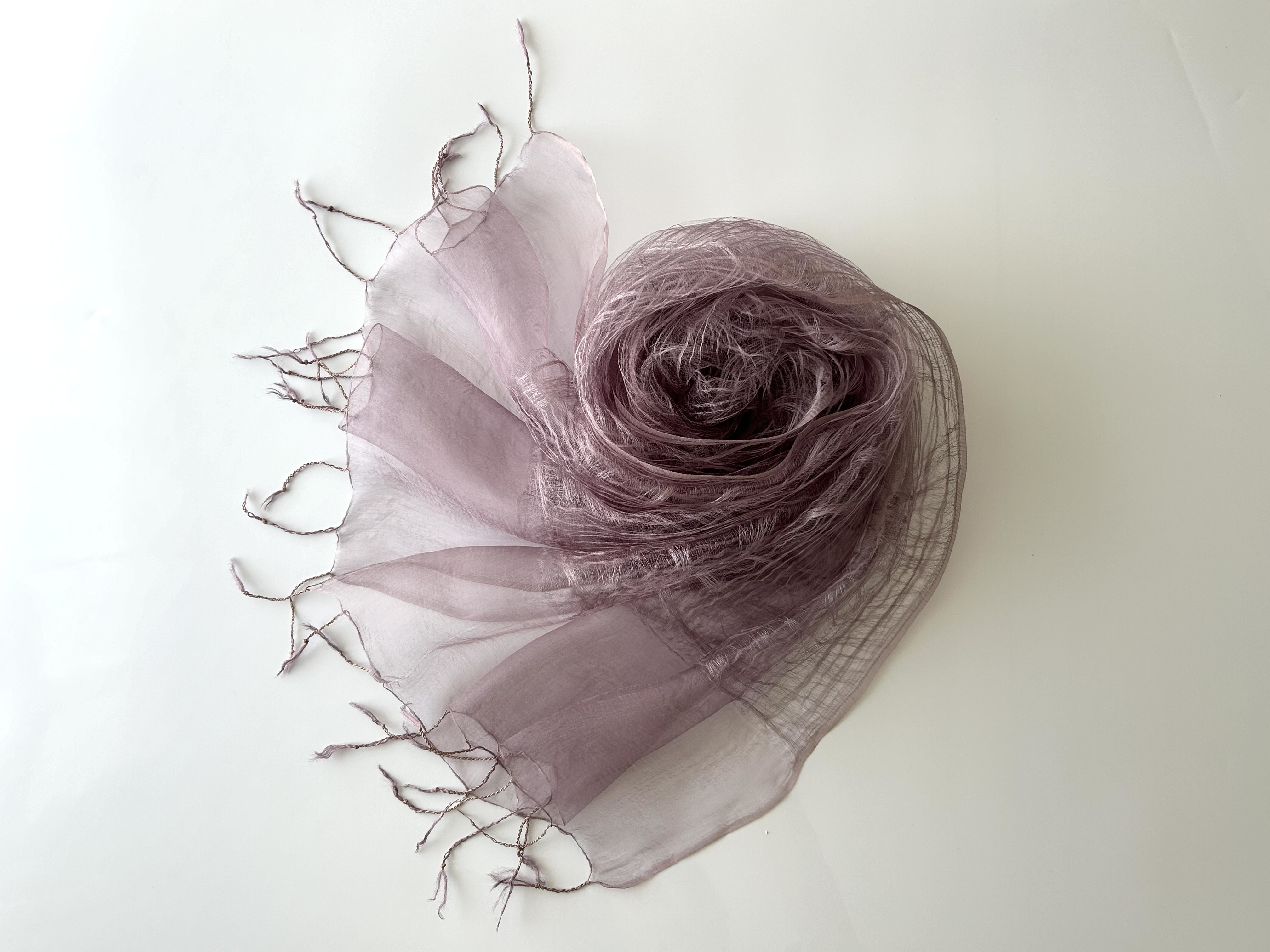 ハーブ（ログウッド）染め　ふわふわ三重織シルクストール