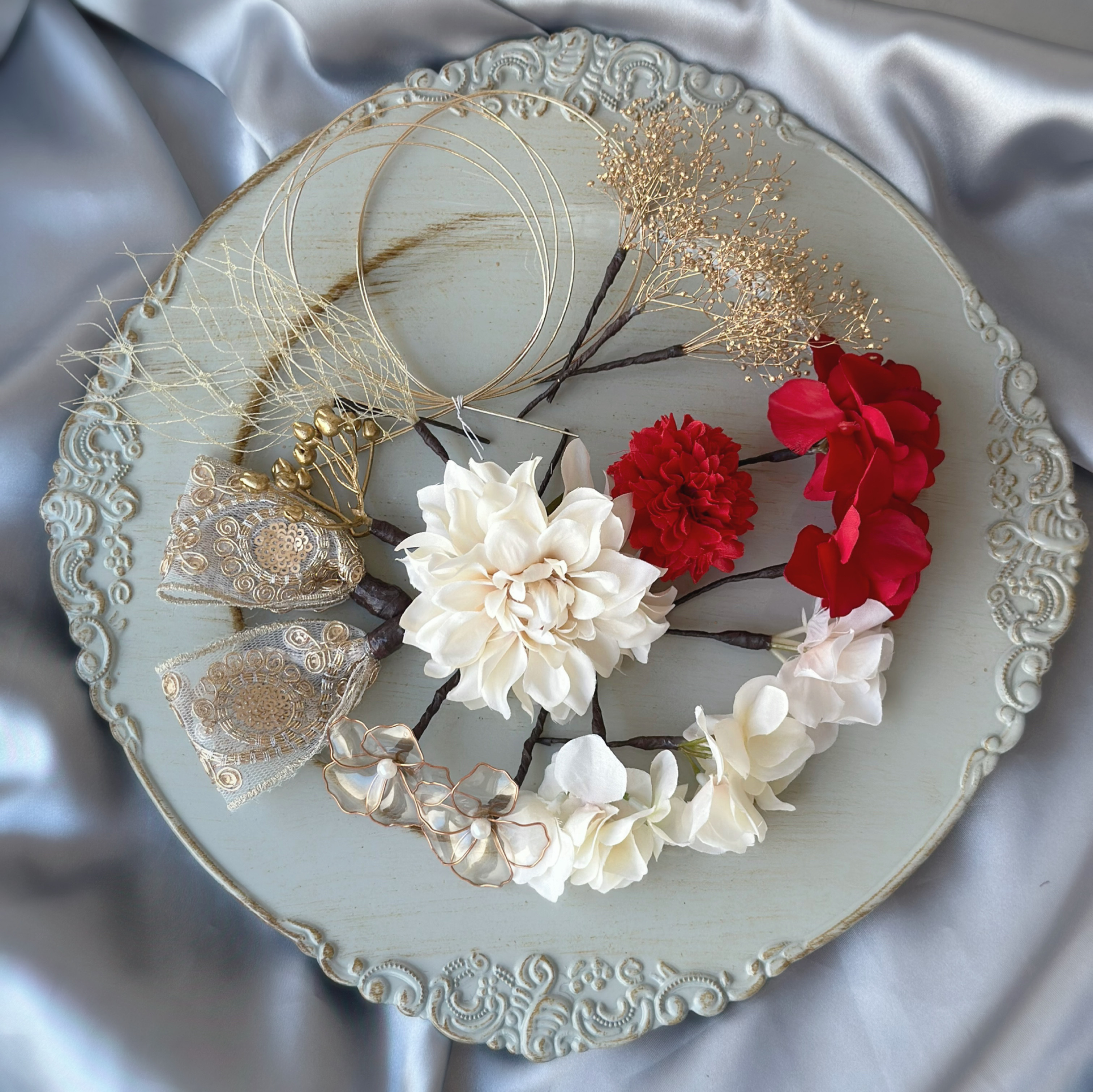 【❤️1番人気❤️】赤✖️刺繍リボンの髪飾り　成人式　成人式前撮り　結婚式　アメリカンフラワー