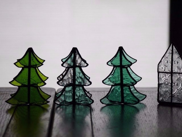 【A様専用ページ】ステンドグラス　クリスマスツリー　ｈ（ミックスカラー） 2枚目の画像