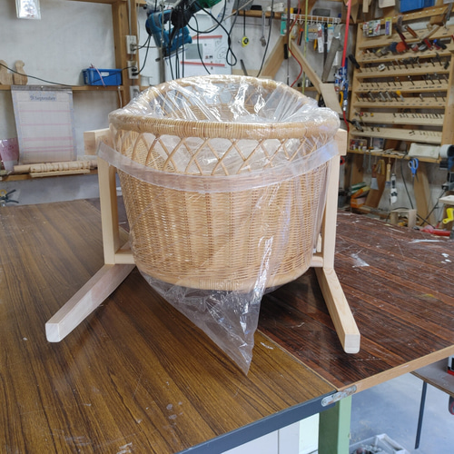 赤ちゃん用 揺り籠（揺籃）オーダーで作製させて頂きます。 食器・家具