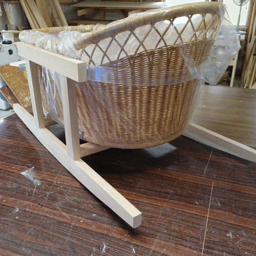 赤ちゃん用 揺り籠（揺籃）オーダーで作製させて頂きます。 食器・家具