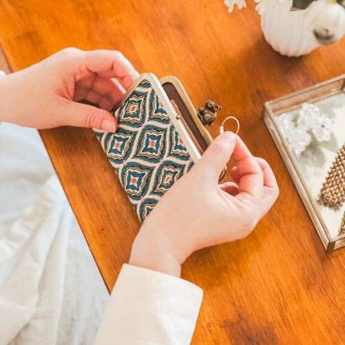 ミナペルホネン タンバリン がま口ポーチ ｜ピアス・指輪収納に