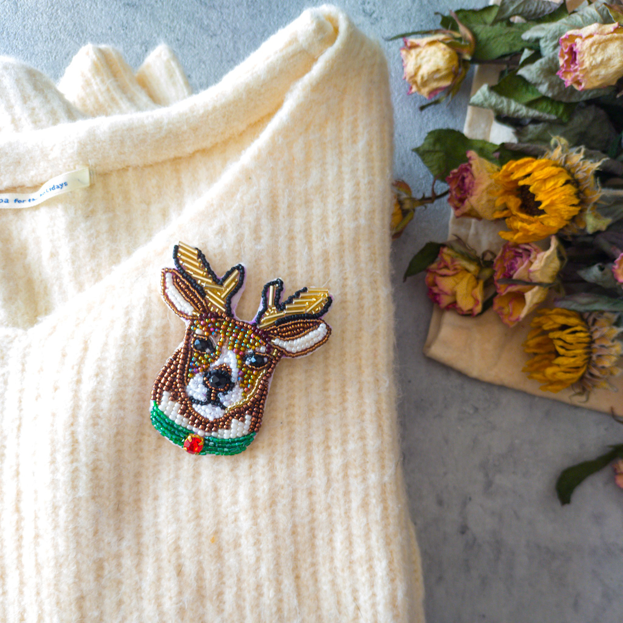 再販可能♡( ᵕ̤ૢᴗᵕ̤ૢ )♡ふかふか刺繍スタイ＊ポケットトナカイさん＊ 再販可能♡( ᵕ̤ૢᴗᵕ̤ૢ )♡ふかふか刺繍スタイ＊ポケット