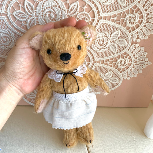 優しいクマさん♡19㎝テディベア ぬいぐるみ Mrs.Robin（ミセス