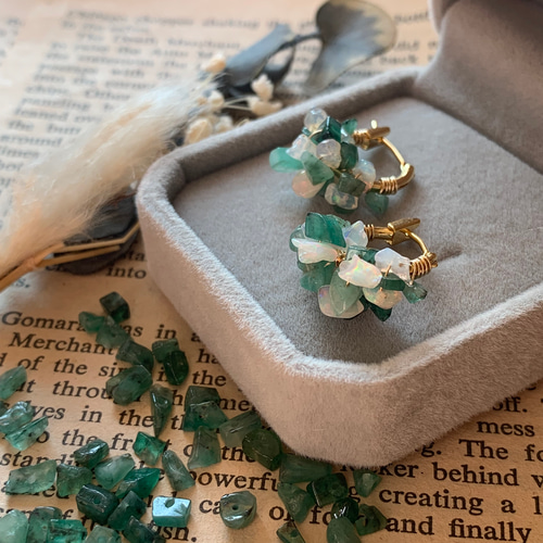 たっぷり♡エメラルドとオパールミックス フープピアス k16gp ピアス  