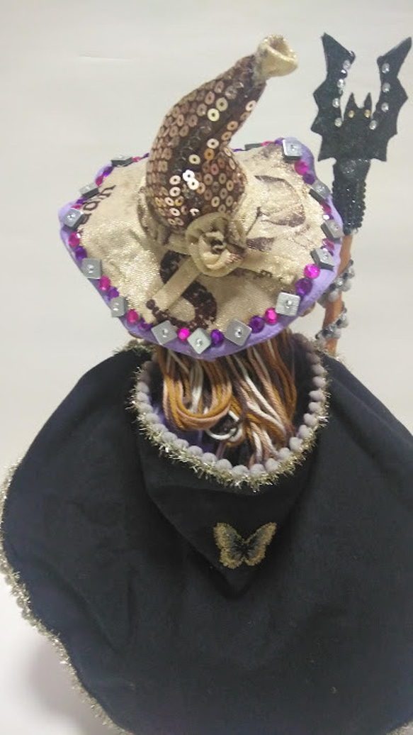 『おしゃれな大魔女さん』魔女人形　魔導書　グリモア　魔法陣　バッドロッド　　ハロウィン　創作人形　プレゼント　オシャレ 9枚目の画像