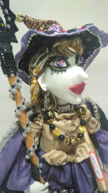 『怖い大魔女さん』魔女人形　悪魔　魔導書　グリモア　魔法陣　怖い　蝙蝠バッドロッド　　ハロウィン　創作人形