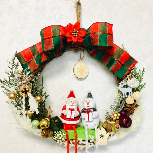 ✩クリスマスリース＆アイアン製リーススタンドのセット☆&スノーマンのオブジェ ✩クリスマスリース＆アイアン製リーススタンドのセット