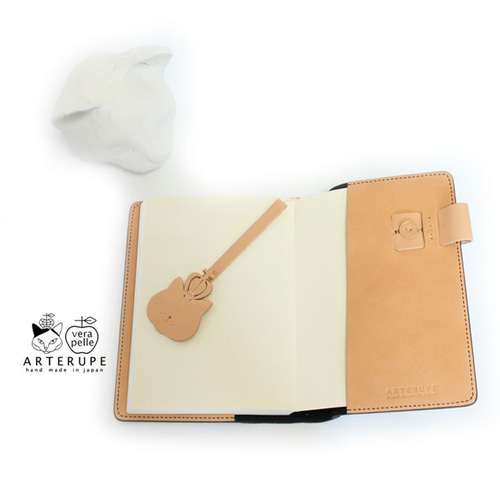 黒革の猫手帖 B6サイズ 本革シュリンクレザー使用 ノートカバー