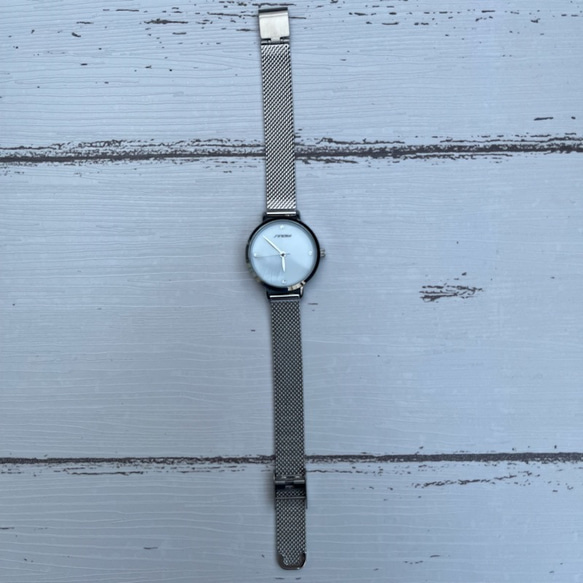 早い者勝ち！メッシュベルト腕時計（９７４０）シルバーカラー 1枚目の画像