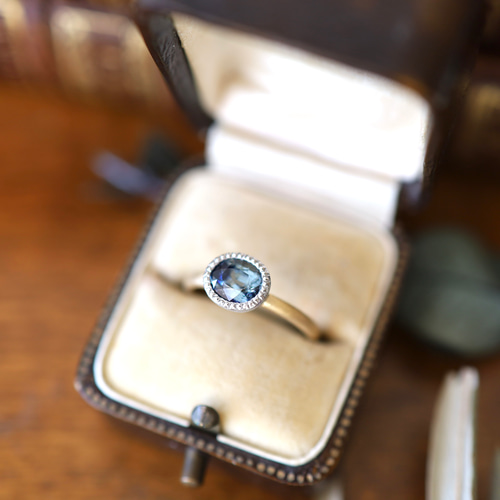 【美品】K18 YG バイカラー　サファイア　リーフ　リング　13.5号 49f24471d9f8643ddaf9fd5d378853