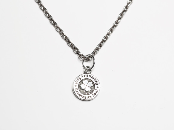 偶然見つけた、四つ葉のクローバー、摘んでみませんか？【clover mini medal （pendant top）】 2枚目の画像