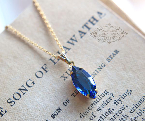 深海カプリ 人工 サファイアカラー ブルー ウエスタンアンティーク レトロ キラキラ 青 ストーンネックレス