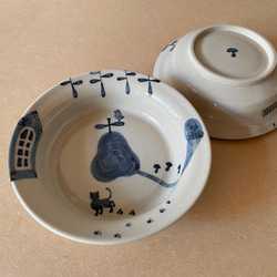 猫と小鳥と洋梨のお皿【ちいさめの中皿】 4枚目の画像
