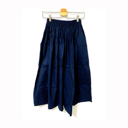 綿素材で肌触り抜群⤴ウエストゴムでギャザーたっぷり❤軽いはき心地がクセになる❤広がりすぎないふんわりスカート:紺ネイビー 4枚目の画像