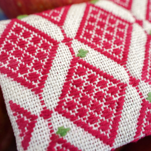 りんごさん オーダー 名刺入れ カードケース 北欧リンゴの名刺入れ | カードケース | こぎん刺し 名刺入れ・カード