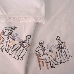 フランスの手仕事/マダムとムッシュのティータイム手刺繍 大判サイズ生地 テーブルクロス (ヴィンテージ) 12枚目の画像