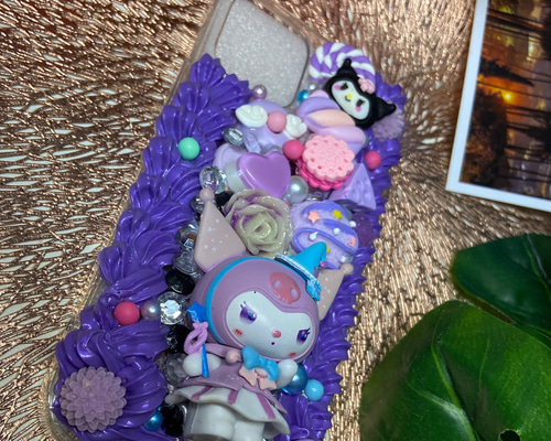 クロミ やすらぎ デコ電 スマホケース iPhoneケース 13 14