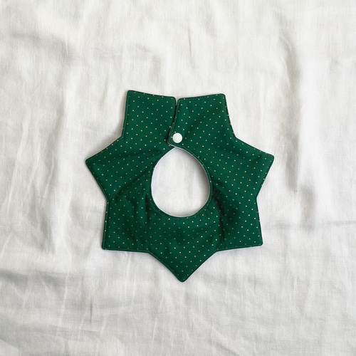 かぼちゃパンツ/ 星形スタイ 2点セット 華やかな緑のドット柄【80