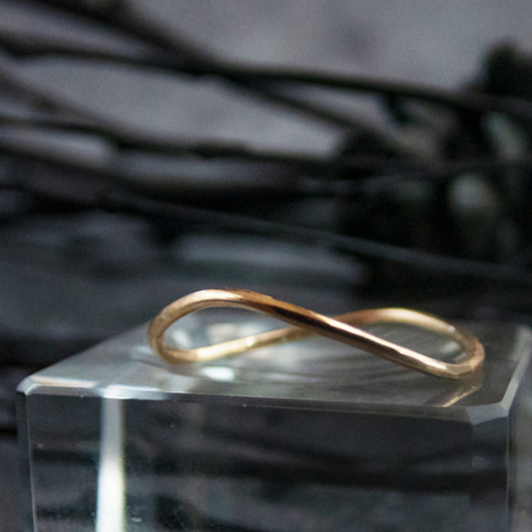 K18 リング ウェーブ K18 絶妙な華奢感 極細 ウェーブ リング ／1mmと1.5mmで太さが選べる18