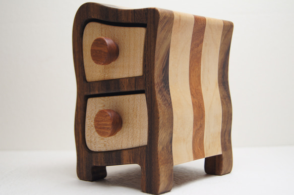 バンドソーボックス＆フォトカードスタンド　木材（モンキーポッド、メープル、花梨） 3枚目の画像
