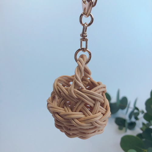 78籐のミニチュア籠キーホルダー♡ナチュラル キーリング benie 通販