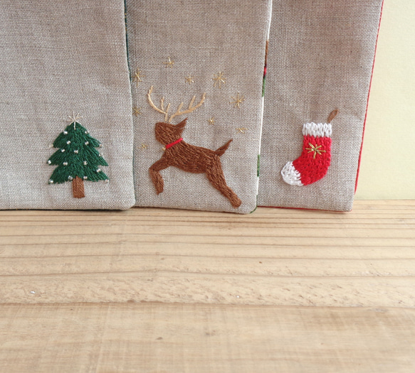 クリスマス刺繍のリネンコースター　セット 3枚目の画像