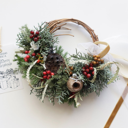 クリスマス*　　新年リース❁ドライフラワー 送料無料】Creema限定 お正月まで楽しめるクリスマスリース ドライ