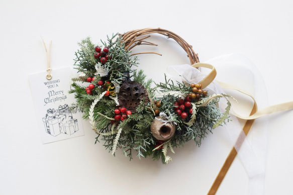 【送料無料】Creema限定 お正月まで楽しめるクリスマスリース ドライフラワーリース お正月飾り 癒し プレゼント 4枚目の画像
