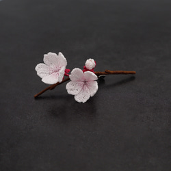 桜のブローチ 3枚目の画像