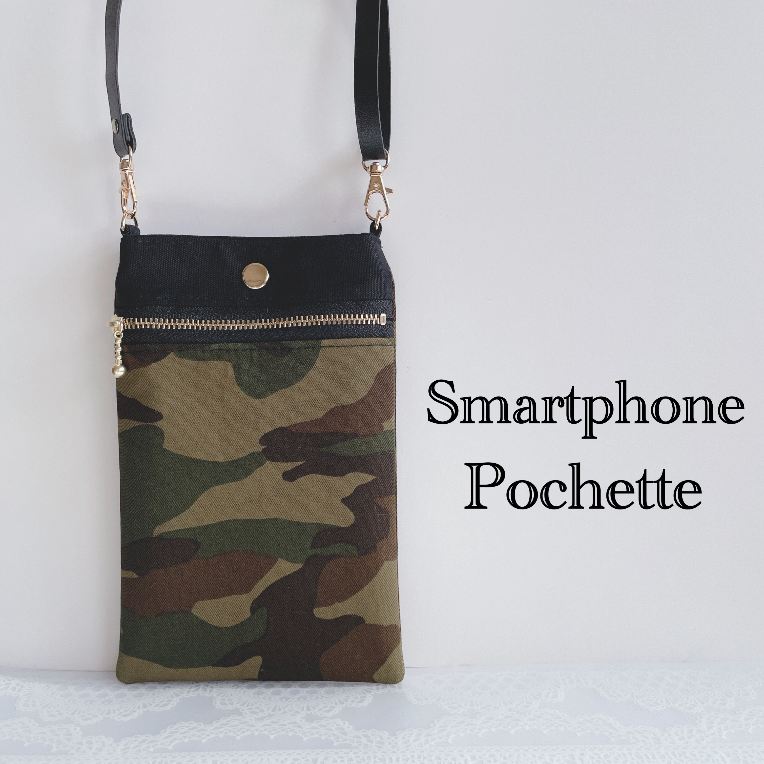 ダブルタップス20aw　迷彩ショルダーポーチ　美品。 ダブルタップス20aw 迷彩ショルダーポーチ 美品。 ダブル