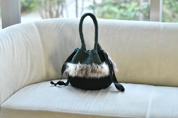 リボン巾着のファーバッグ（バイカラー・受注制作） 5枚目の画像