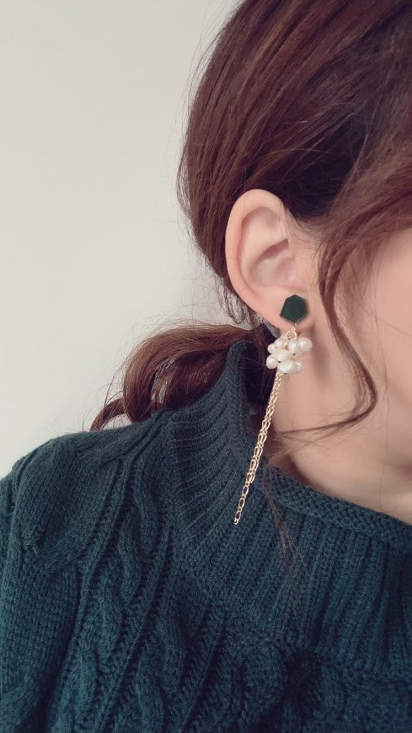 Mini KAKERA 淡水パール ×chain tassel pierce/earring(Dark Green) 2枚目の画像