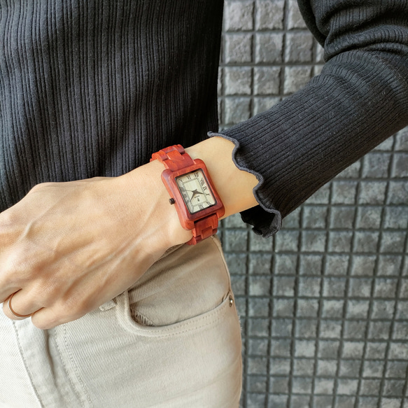 【木製腕時計】EINBAND Licht 四角 木の時計 オシャレ アンティーク ウッド ウォッチ【36×26mm】 5枚目の画像