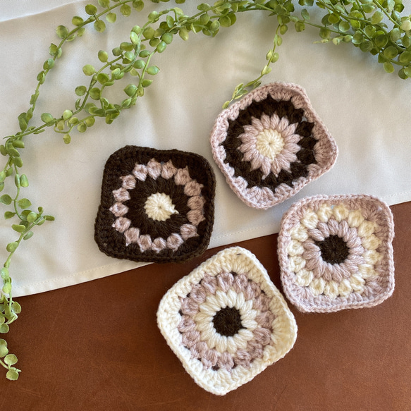 コースター アクリルたわし モチーフ編み グラニースクエア コースター