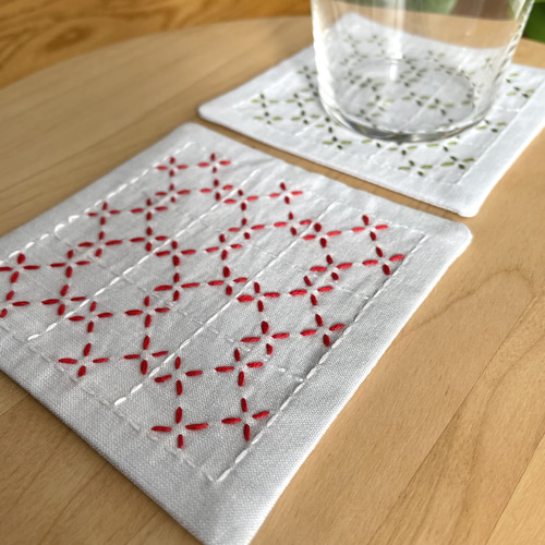 刺し子コースター2枚セット グレー/比翼井桁 黄緑 赤 プレゼント
