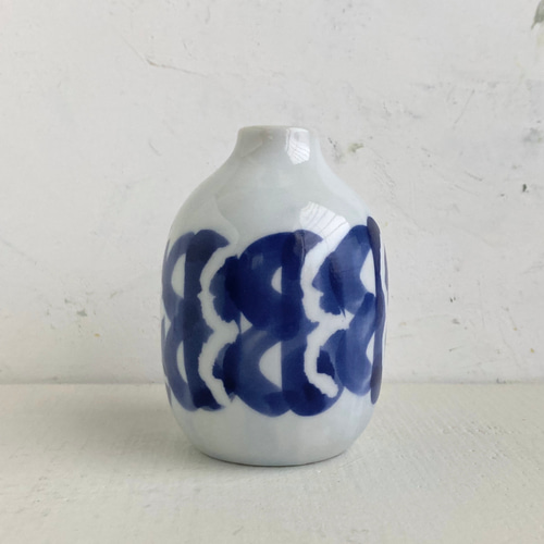 一輪挿し 花器 白 花瓶 磁器 絵付け 一輪挿し・花瓶・花器 mio_cera