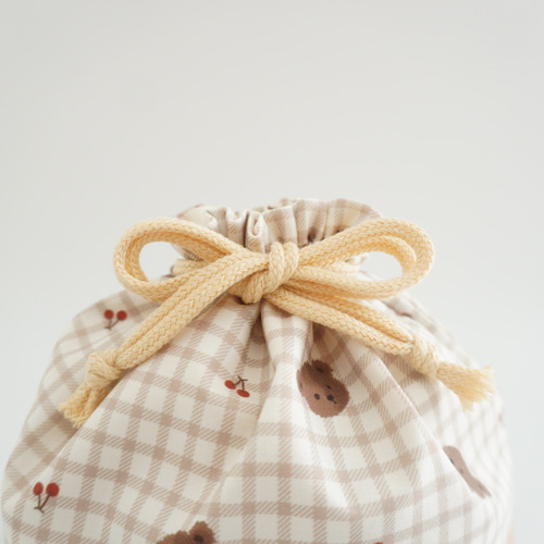 くま～ チェリー×チェック～ 』＊ 給食袋 巾着袋 ＊ 入園グッズ 入学