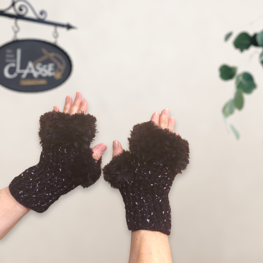 ［受注製作］ゴージャスなラメ入りウール&モヘア×ふわふわファーのハンドウォーマー(黒)