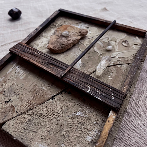 89/木と石と色のアートパネル 原石|鉱物|木製|オブジェ|ディスプレイ